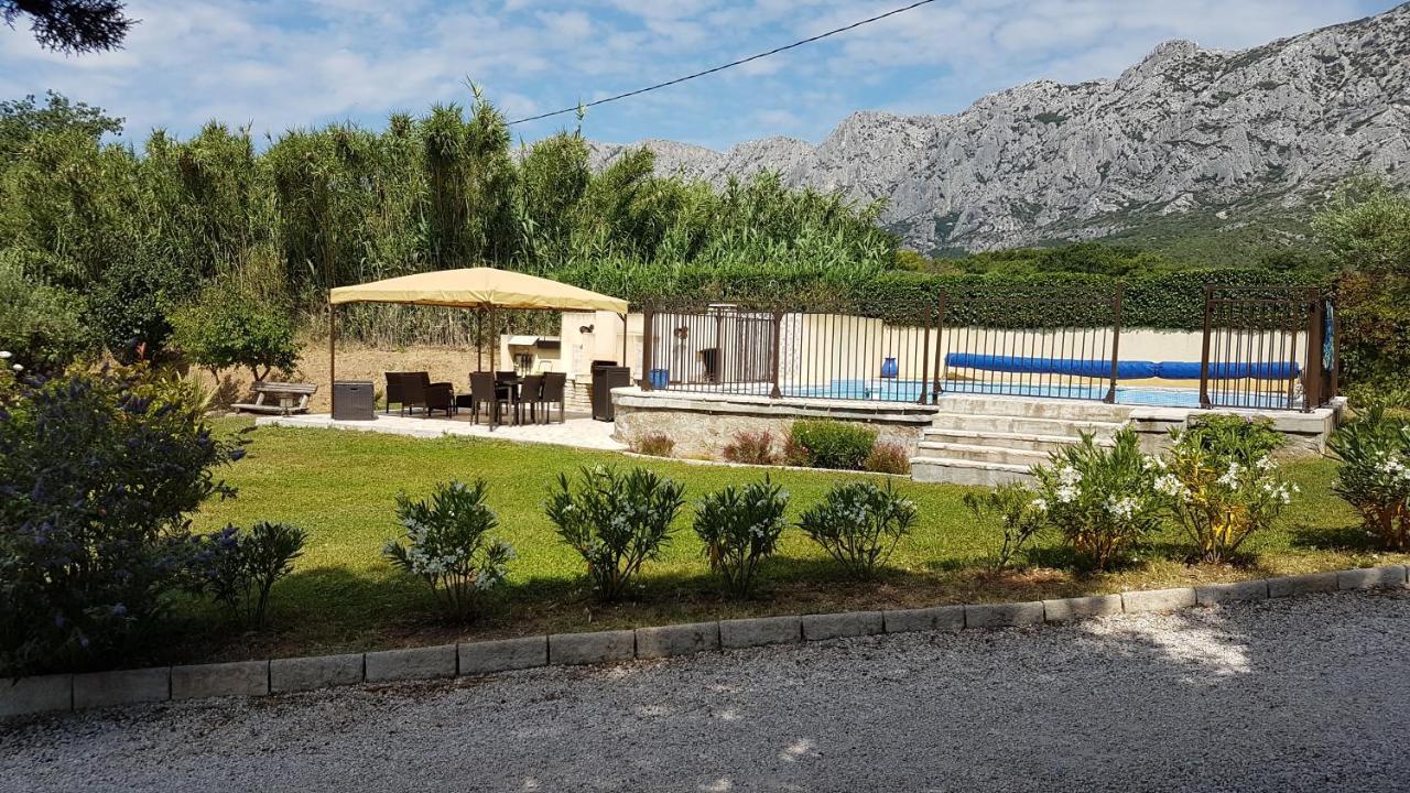 Studio Au Pied De La Ste Victoire Puyloubier Εξωτερικό φωτογραφία